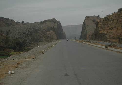Road from Udaipur to Ranakpur